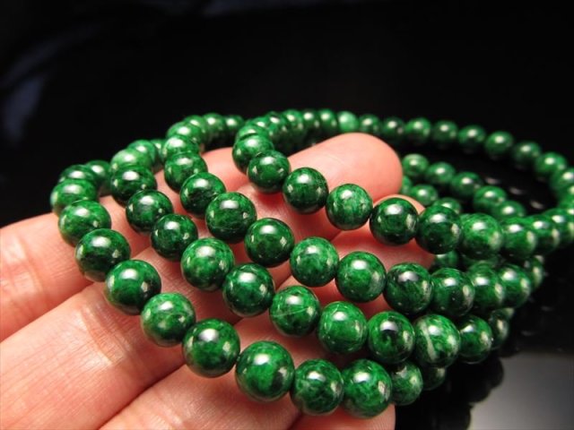 ◇極少入荷!!◇天然本翡翠！◇古来より愛され続けた石◇エネルギッシュ