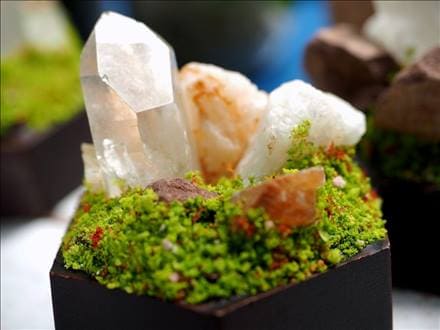 ◇幻想的な小さな世界が広がる！天然石ジオラマ◇インテリアや贈り物