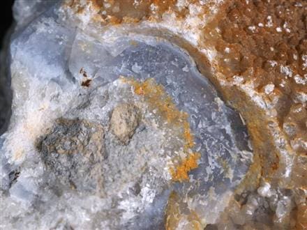 ◇近年減少の希少原石◇原石ならではのナチュラルな質感◇深く優しい