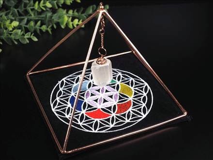 セリストン★パワーメタル　5枚　七宝★正規品★スピリチュアル　波動★送料込み★ こんにちは、SEKIです✨ 目には見えない愛や優しさ、感謝や祈り