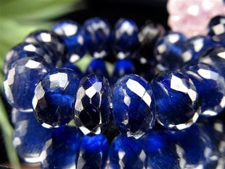 ☆高品質！☆良質なサファイアを厳選☆キラキラ繊細ボタンカット☆透明