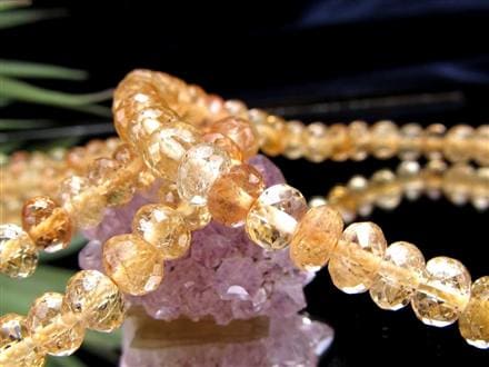 ◇キラキラボタンカット◇透明感抜群！煌くシャンパンカラー◇トパーズ