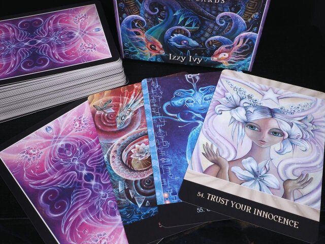 ◇オラクルカード◇神聖な宇宙と癒しのデザイン◇メーカーオリジナル