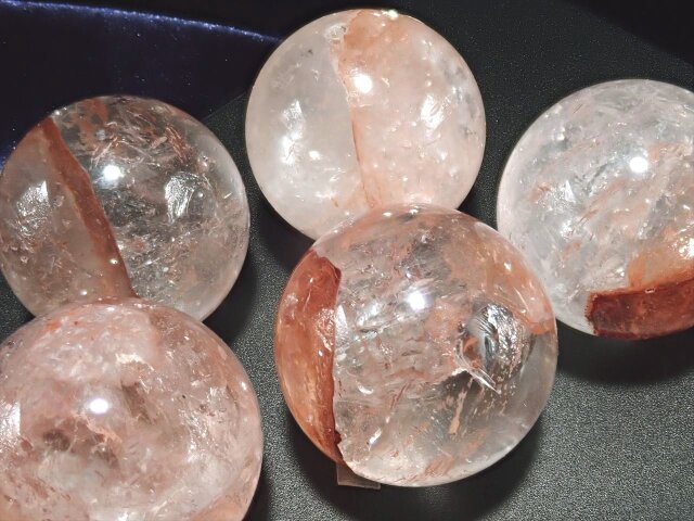 ★特選オンリー１★4096Hzハイパワー【マニカラン産ヒマラヤ水晶ポイント】❤️ ヒマラヤ マニカラン 水晶 ポイント