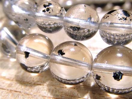 ◇限定入荷！厳選品質◇透明水晶の中に咲く「鉄の薔薇」◇鱗片状