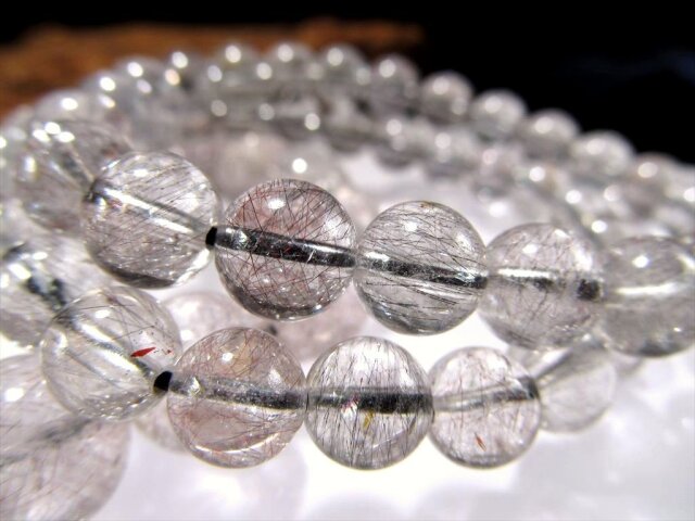 ◇メタリックな輝き！極細繊細ゲーサイト◇インクルージョンバランス良好◇潜在能力を開花させ運気を好転させる石◇グラム200円◇ゲーサイトインクォーツブレスレット◇8.5-9mm×22珠前後◇内径約16.5cm◇【動画あり】◇【ブラジル産】≪2Z4≫