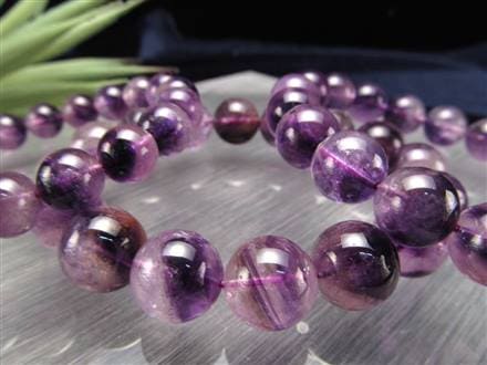 ◇激安！濃厚グラデーションタイプ◇他鉱物を閉じ込めたアメジスト  