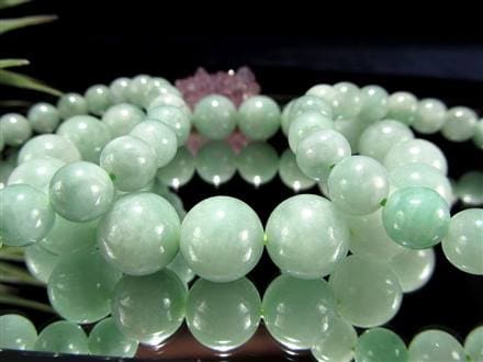 ◇良好品質！ビルマ翡翠◇艶やか光沢！美しい淡緑色◇希少！価格高騰中