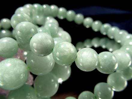 ◇良好品質！ビルマ翡翠◇艶やか光沢！美しい淡緑色◇希少！価格高騰中