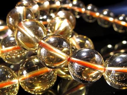 ◇透明感あふれる艶やかな輝き◇瑞々しい黄金の発色◇金運・希望