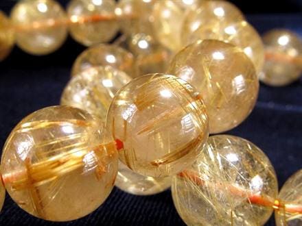 ◇透明感に映える豊富な金針◇繊細針から存在感ある太針まで◇華やかな
