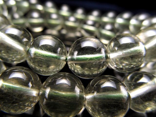 【返品交換不可】 ◇ふんわりグリーンラビットヘア！◇癒しのグリーンカラー ブレスレット・バングル