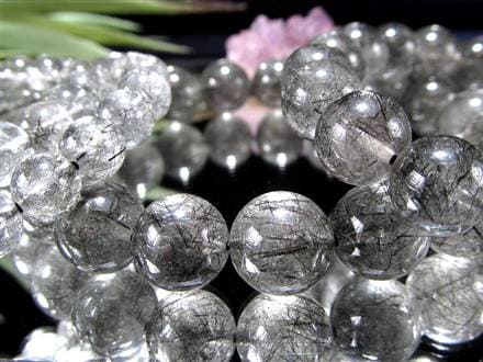 ☆激安価格！☆クールな黒狼針☆透明×繊細黒針☆最強勝ち運ルチル☆金