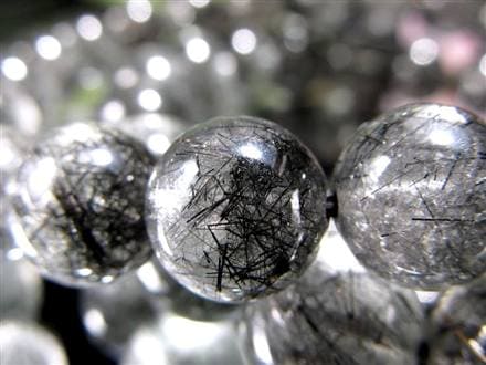 ☆激安価格！☆クールな黒狼針☆透明×繊細黒針☆最強勝ち運ルチル☆金