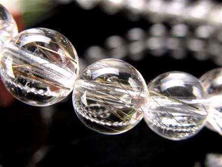 ◇入荷頻度激減！◇少量限定◇繊細な銀針が映える透明美◇上品な輝き