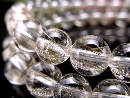 ◇入荷頻度激減！◇少量限定◇繊細な銀針が映える透明美◇上品な輝き