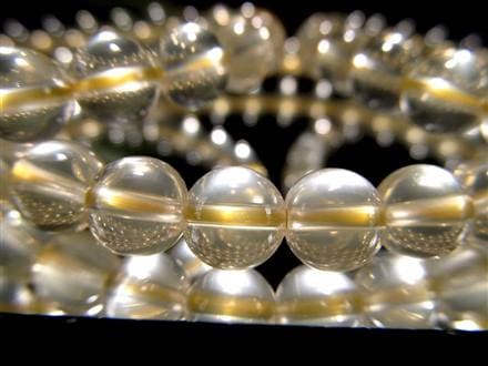 ☆透き通ったゴールドカラー☆キャッツアイ効果のある珠も！☆霊的な