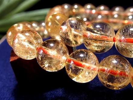 ◇クリアなゴールデンカラー！◇煌くインクルージョン◇中には虹入りも