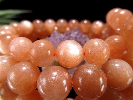 ☆お買い得価格！☆肌馴染みの良いオレンジピンクカラー☆上品な煌めき