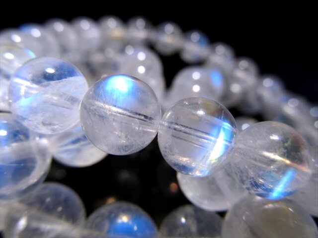 ☆抜群のシラー効果!!☆極上クリア！☆6月の誕生石☆永遠の愛の象徴