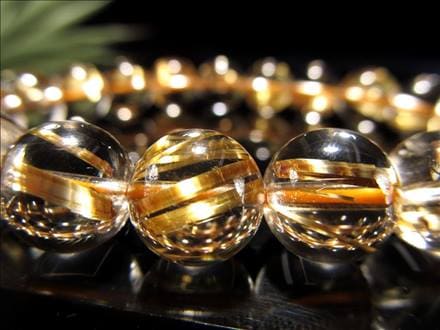 ◇圧倒的に目を引く黄金色◇澄んだ透明度×極上の煌めき◇キャッツアイ