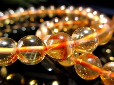 ◇最強の組み合わせ！幸福の守護石◇ふんわり浮かぶ幻想的な天使の羽根