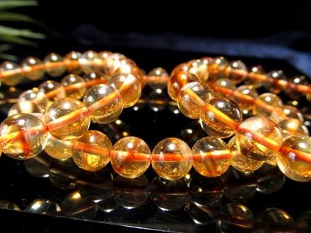 ◇最強の組み合わせ！幸福の守護石◇ふんわり浮かぶ幻想的な天使の羽根