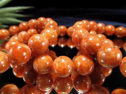 ◇鮮やかなレッドオレンジと美しい結晶◇独特のマーブル模様が魅力的