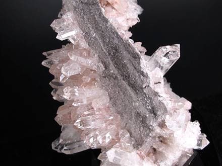 ◇幻の逸品!!◇超希少特大クラスター形状◇ほんのり桜色に煌めく結晶群