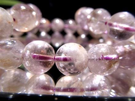 ◇お買い得価格！◇シックな淡灰紫色◇中には虹入り珠があることも