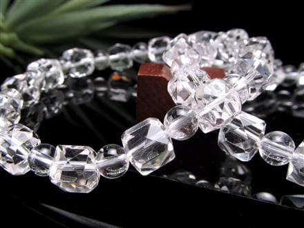 ファセットカットクリスタル（天然水晶）スーパークリア ファセットカットクリスタル（天然水晶）スーパークリア ファセット