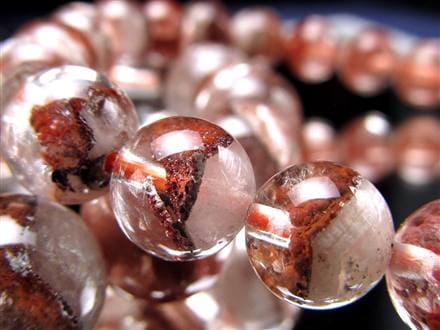 赤富士！綺麗！ズーンと来る！レッドピラミッドファントムクオーツ！ ◇ワンランク上の品質をお手頃に！◇澄み切る透明感×赤白ファントム