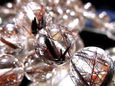 ☆圧倒的存在感☆煌く赤褐色タイチン針×高透明水晶☆長寿・健康の