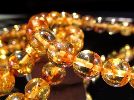 ☆濃厚ハニーカラーが煌めく☆内包物が美しく舞う神秘の輝き☆愛を願う