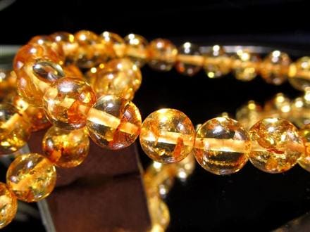 ☆濃厚ハニーカラーが煌めく☆内包物が美しく舞う神秘の輝き☆愛を願う