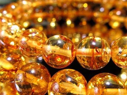 ☆濃厚ハニーカラーが煌めく☆内包物が美しく舞う神秘の輝き☆愛を願う