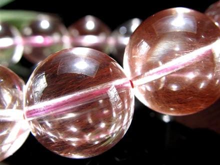 ☆希少！大珠！☆淡いピンクにきらめくラビット針☆恋愛とご縁のお守り