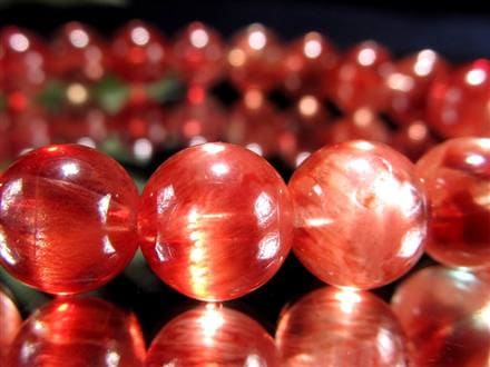 ☆入手困難！超高透明度アンデシン☆深紅に輝く宝石質☆カラーチェンジ