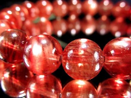 ☆入手困難！超高透明度アンデシン☆深紅に輝く宝石質☆カラーチェンジ