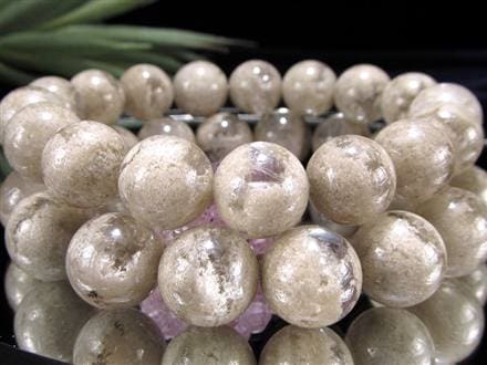 ☆雪景色のような白庭の美しさ☆高透明度☆入荷頻度の少ない希少