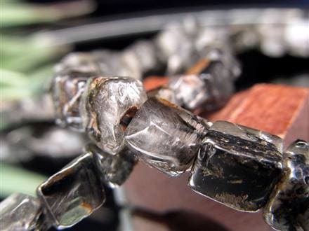 ☆コスパ最強☆黒銀色のプラチナ針☆希少形状！ランダムカットタンブル