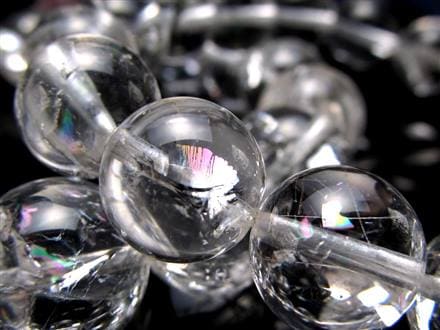 ☆透明感抜群！高品質虹入り水晶☆万能のパワーストーン☆キラキラ