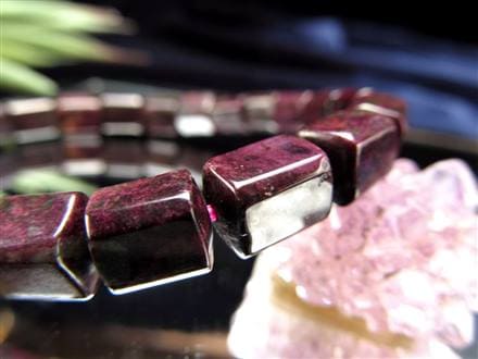 希少なピンクパープル スギライト 423 ピンクパープル スギライト