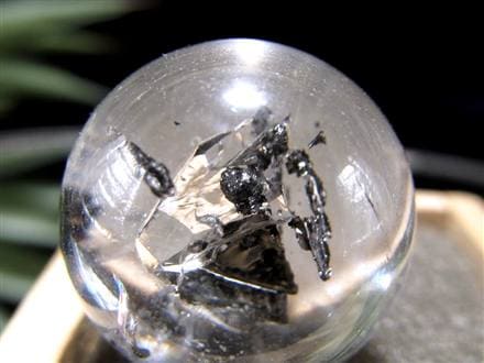 ☆幻級！水入り水晶☆透明水晶に揺らめく聖水☆水が動く神秘の結晶☆数