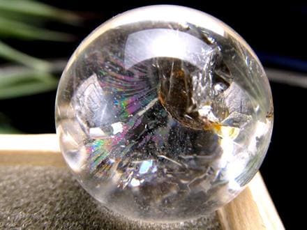 ☆幻級！水入り水晶☆透明水晶に揺らめく聖水☆水が動く神秘の結晶☆数