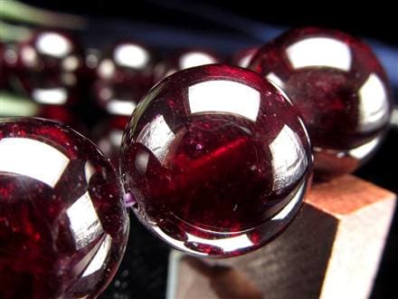 ☆超希少な迫力満点の巨珠！☆お買い得価格☆上品なダークレッドカラー