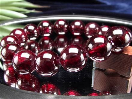 ☆超希少な迫力満点の巨珠！☆お買い得価格☆上品なダークレッドカラー