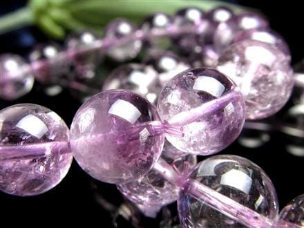 ☆お買い得価格！☆水晶とラベンダーの境界が美しい☆透明感際立つ幻想