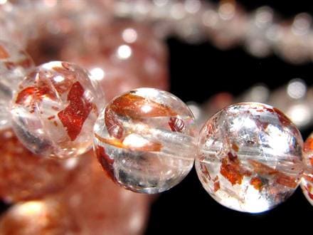 ☆極上サンストーン☆透明感抜群☆赤橙色の結晶が舞う☆華やかなレッド