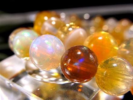 ☆炎の中に輝く幻想世界☆虹色の揺らぎが舞う煌めきの宝石☆幸運と繁栄